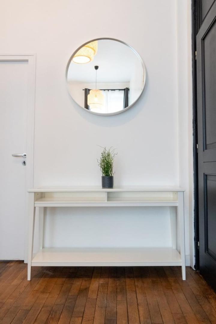 Appartement Bright 3-bedroom 2-bathroom Flat. Rijsel
